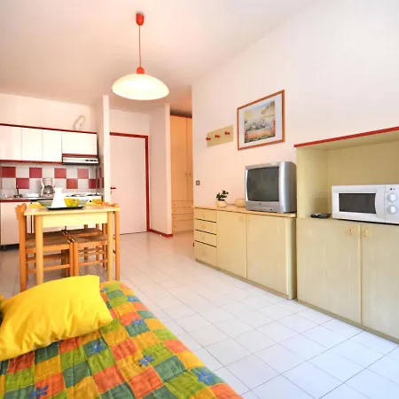 Apartment Urano-3 By Interhome *